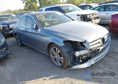 2016 Mercedes-Benz C 300 Luxury/Sport из США, поврежденный, VIN 55SWF4JB5GU115879